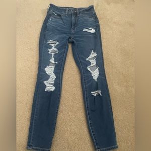 American Eagle Dream Super High-Waisted Jegging in Worn Out Blue